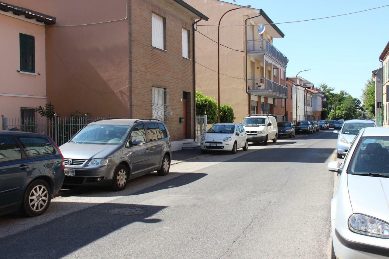 Ferienwohnung Casa Singola A Pochi Passi Dal Centro Storico Ravenna Exterior foto